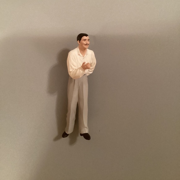 2 Hallmark vintage Gone With the Wind ornaments